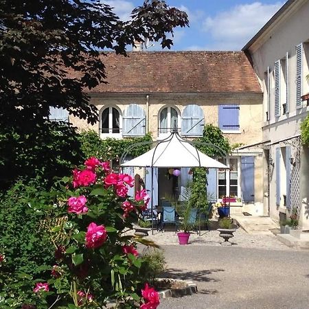 La Chasse Royale Hotel Plailly Bagian luar foto