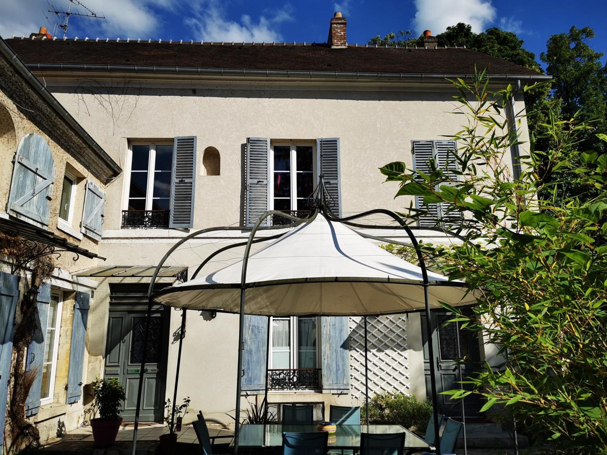 La Chasse Royale Hotel Plailly Bagian luar foto